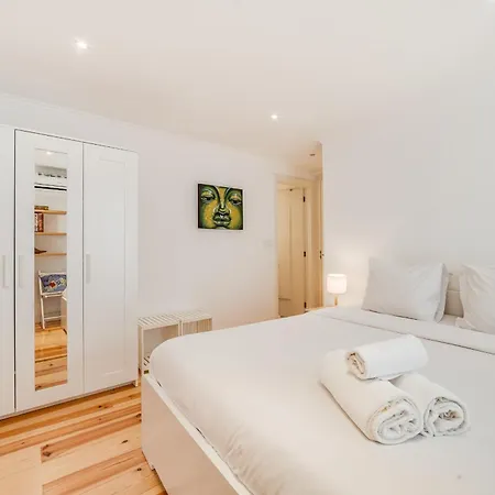 The Cordoeiros - Apartment *